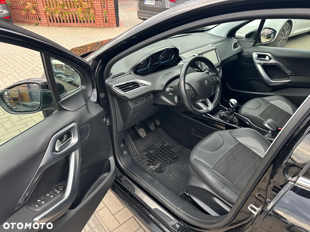 Peugeot 2008 - 6