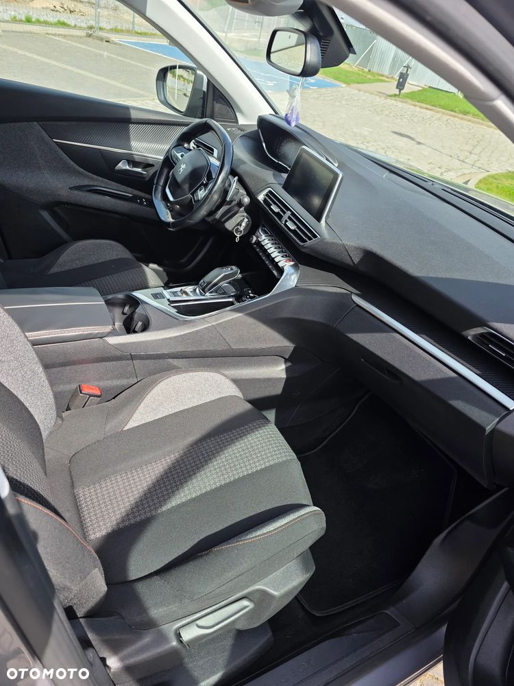 Peugeot 3008 1.6 BlueHDi Allure S&S EAT6 - 22