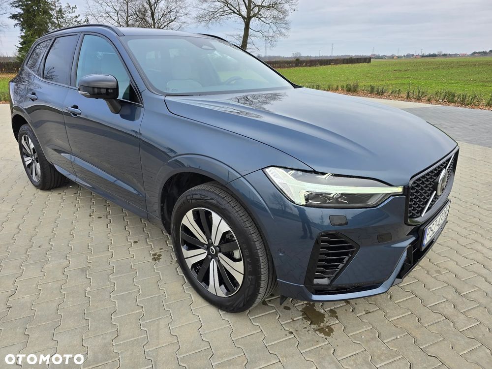 Volvo XC 60 T6 Plug-In Hybrid AWD Plus Dark - 10