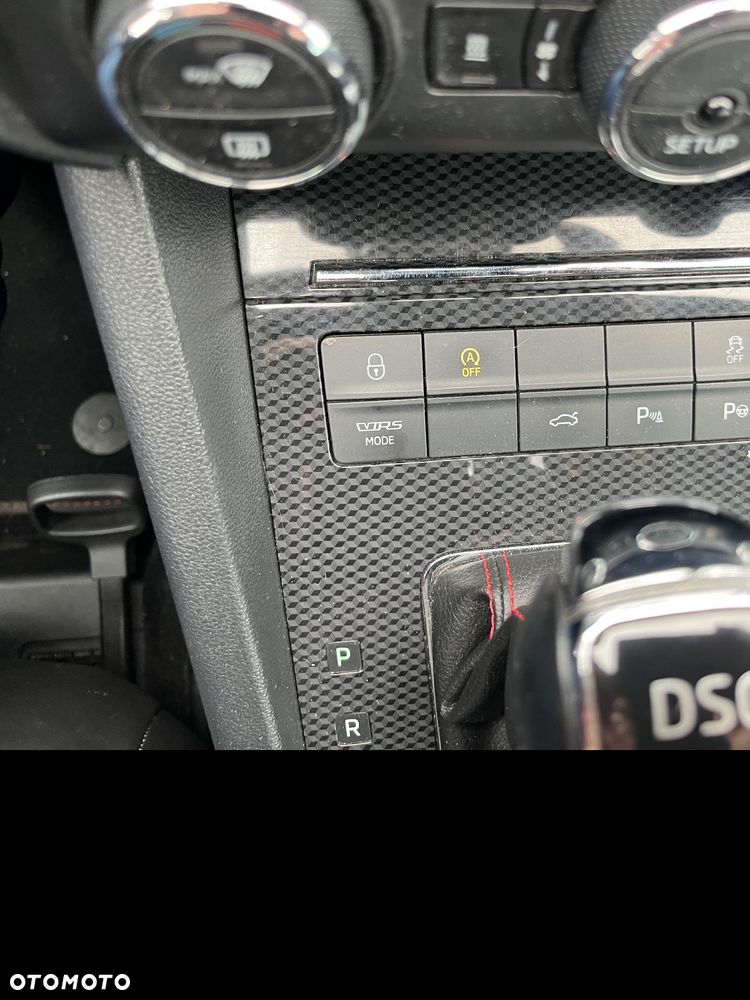 Skoda Octavia 2.0 TDI DSG RS - 19