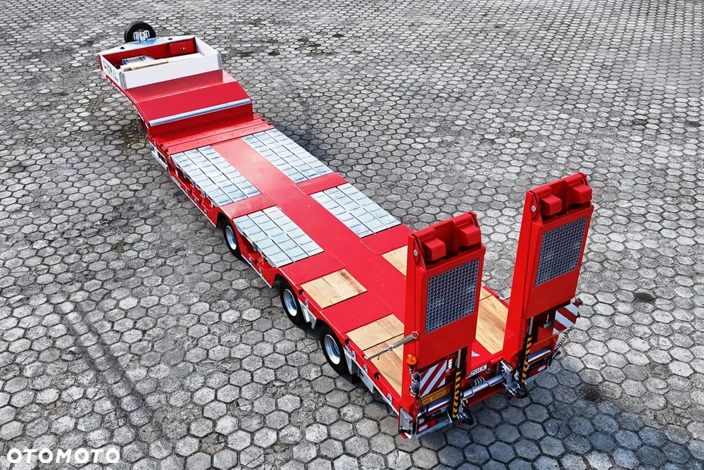 Inny Naczepa niskopodwoziowa - rozciągana - zagłębienia na koła - hydrauliczne najazdy - 8