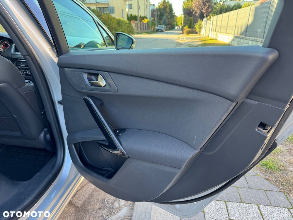Peugeot 508 1.6 e-THP Active S&S - 24