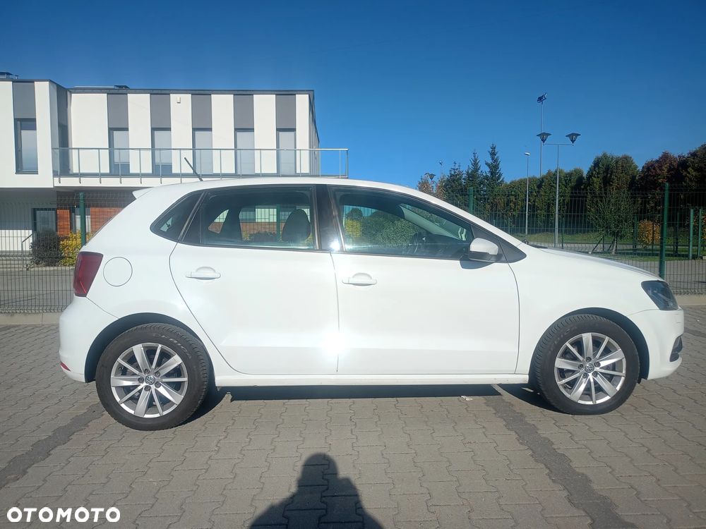 Volkswagen Polo 1.2 TSI Blue Motion Technology Comfortline - 2