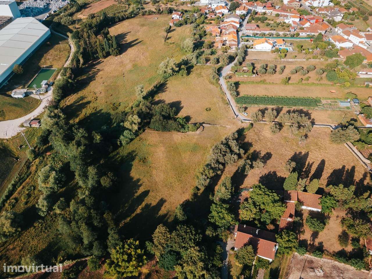 Quinta com 2,68 Hectares e Área Urbanizável de 3.200m2 - Grande imagem: 3/6
