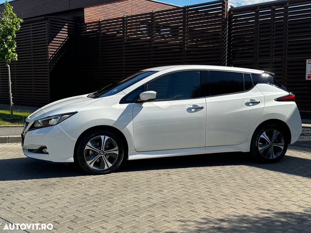 Nissan LEAF - 9