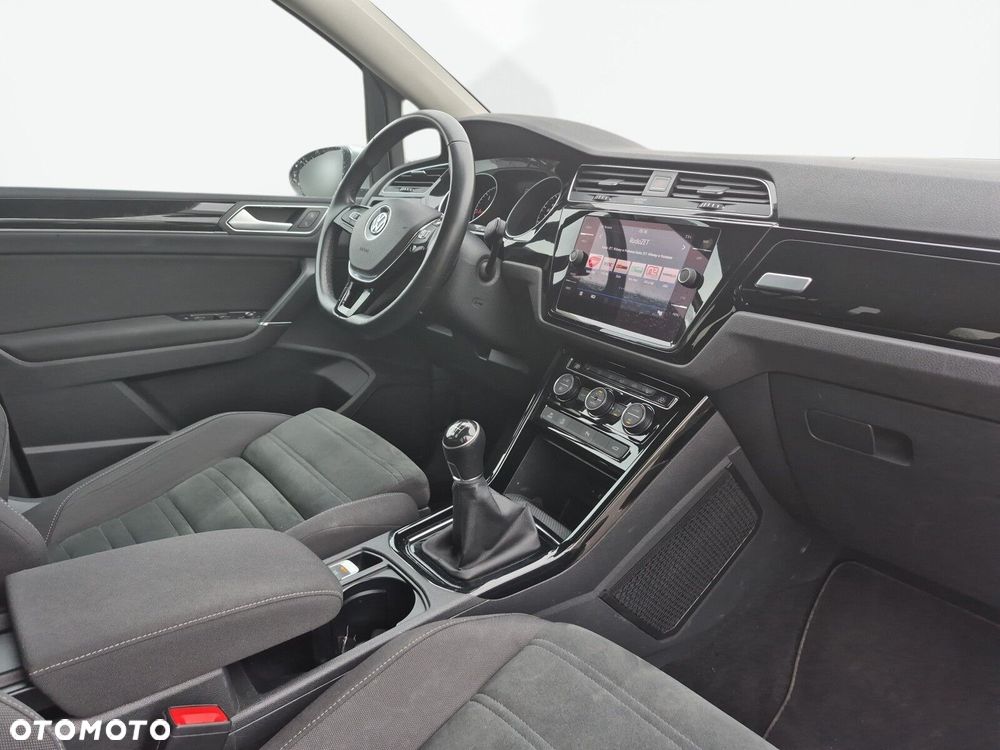 Volkswagen Touran 2.0 TDI BMT Highline - 15