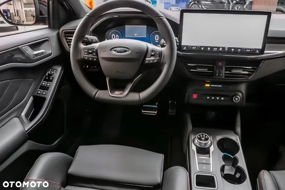 Ford Focus 2.3 EcoBoost ST X - 12