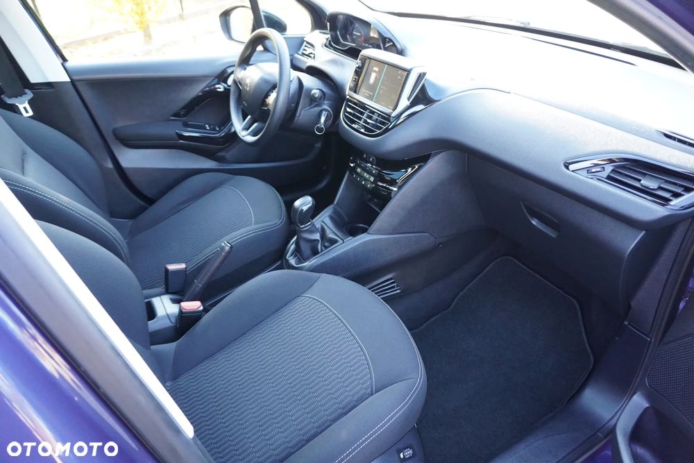 Peugeot 208 1.2 PureTech Allure - 9