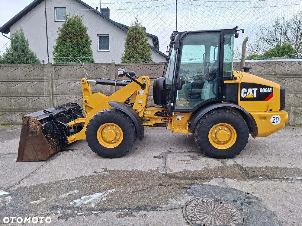 Caterpillar CAT 906 M - 3
