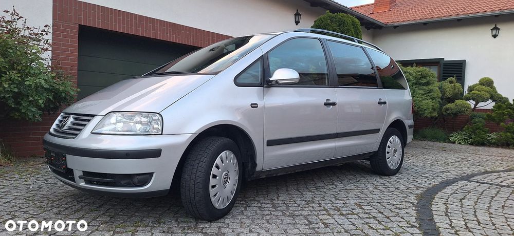 Volkswagen Sharan 2.0 TDI Comfortline - 1