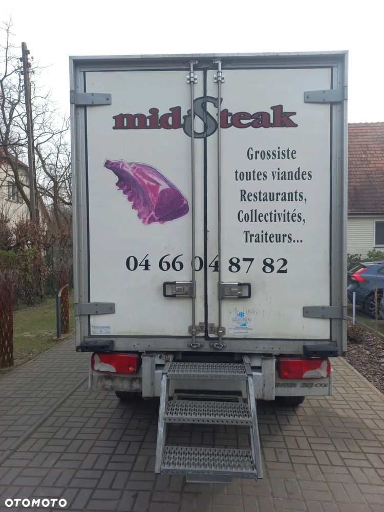 Mercedes-Benz Sprinter - 10