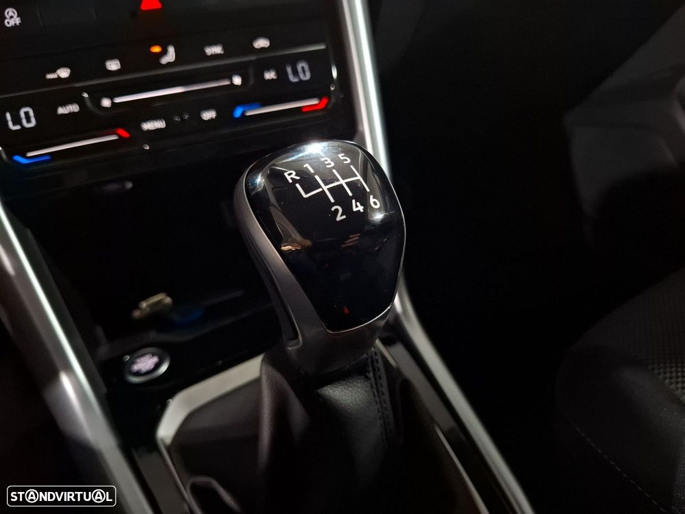 VW T-Roc 1.0 TSI Urban - 18