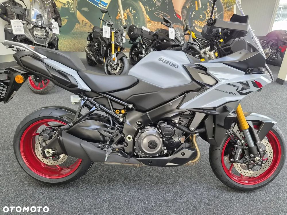 Suzuki GSX 1000 - 3