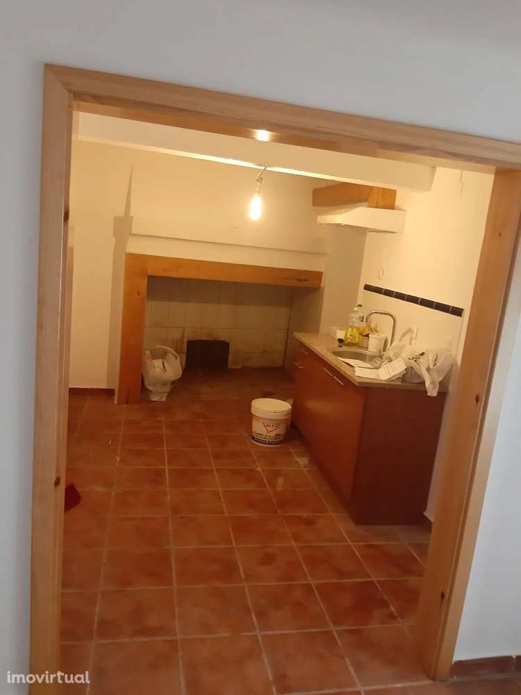 Moradia acolhedora de 5 assoalhadas em Atalaia - Grande imagem: 5/9