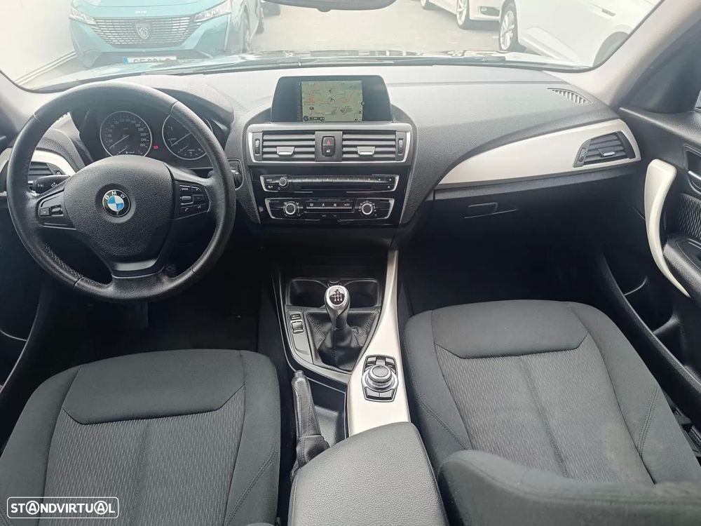 BMW 116 d Sport Line - 23