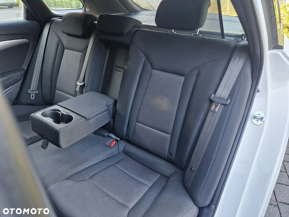 Hyundai i40 - 25