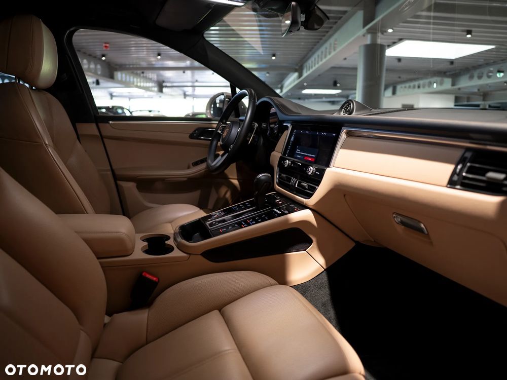 Porsche Macan S - 23