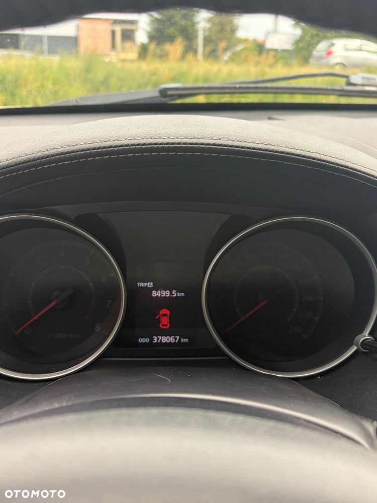 Mitsubishi Outlander 2.0 Intense NAVI 2WD EU5 - 26