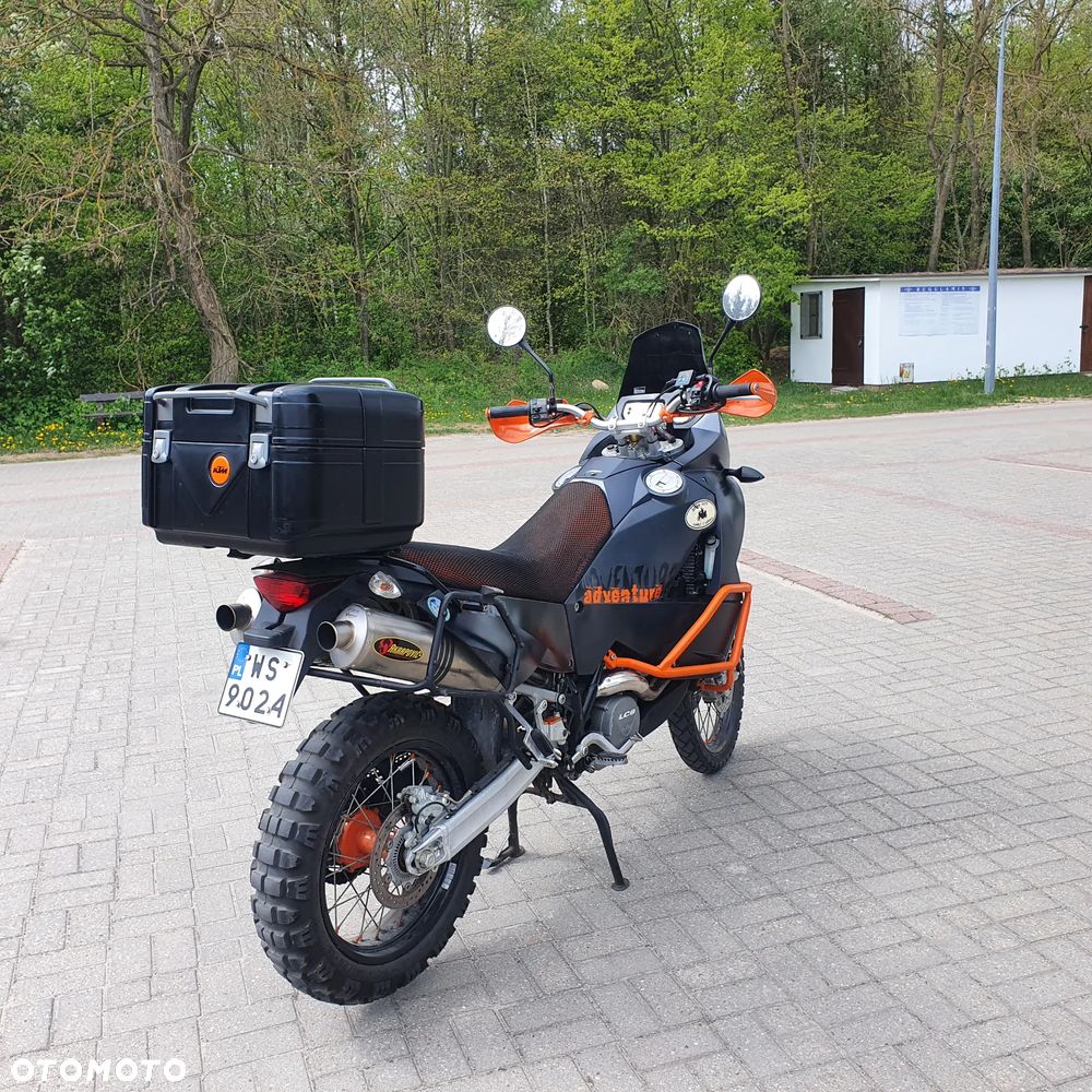 KTM Adventure - 10