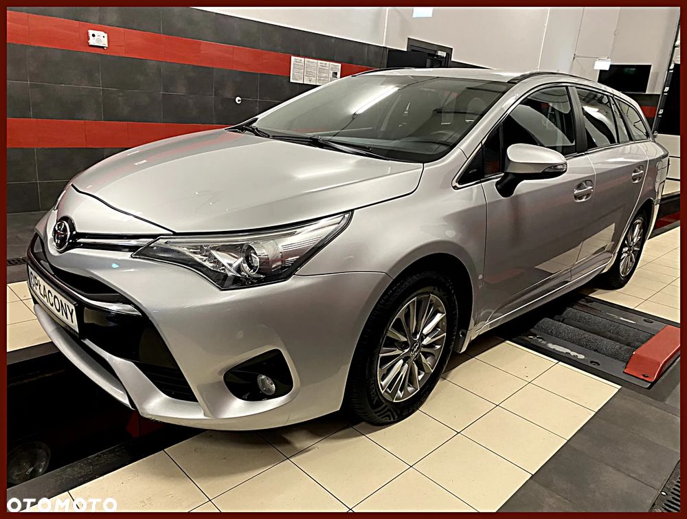 Toyota Avensis 1.8 Premium - 1