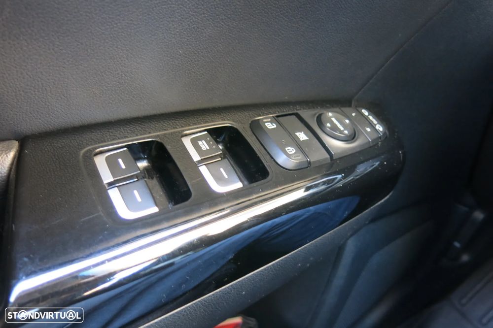 Kia Sportage - 14