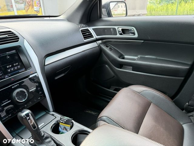 Ford Explorer - 3