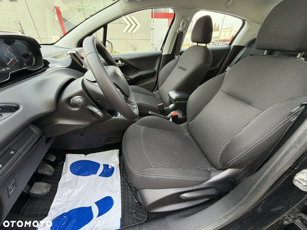 Peugeot 208 BlueHDi 100 Active - 19