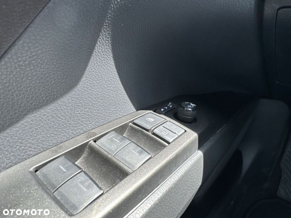 Toyota Camry 2.5 Hybrid Comfort CVT - 22