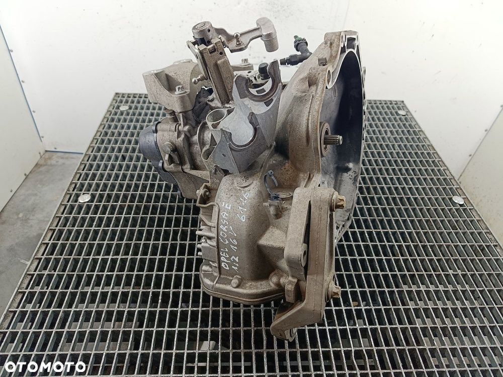 SKRZYNIA BIEGÓW MANUALNA 5 OPEL CORSA E B68S394 1.2 16V - 3