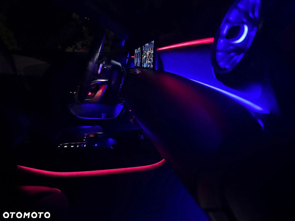 Mercedes-Benz CLA 180 7G-DCT AMG Line - 13