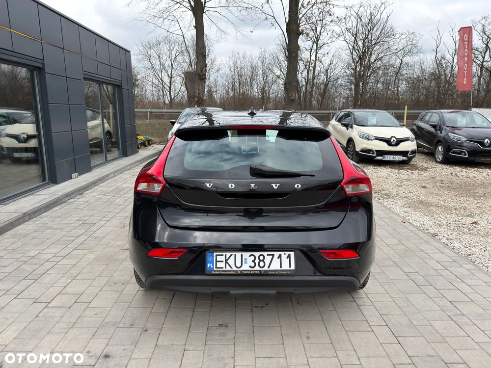 Volvo V40 D2 - 15