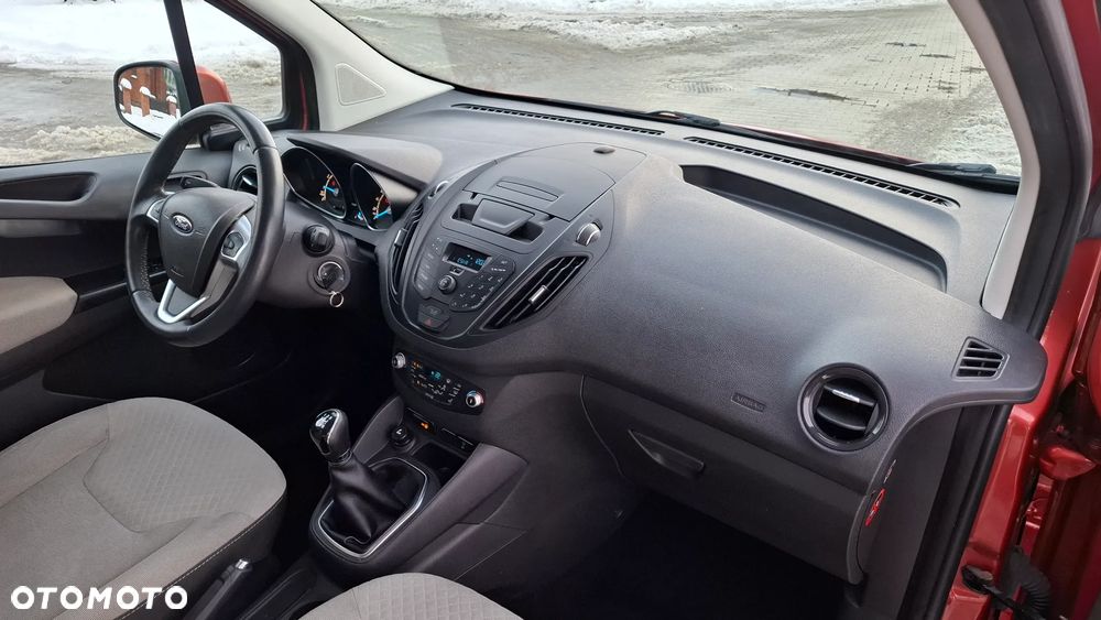 Ford Tourneo Courier 1.0 EcoBoost S&S Ambiente - 10