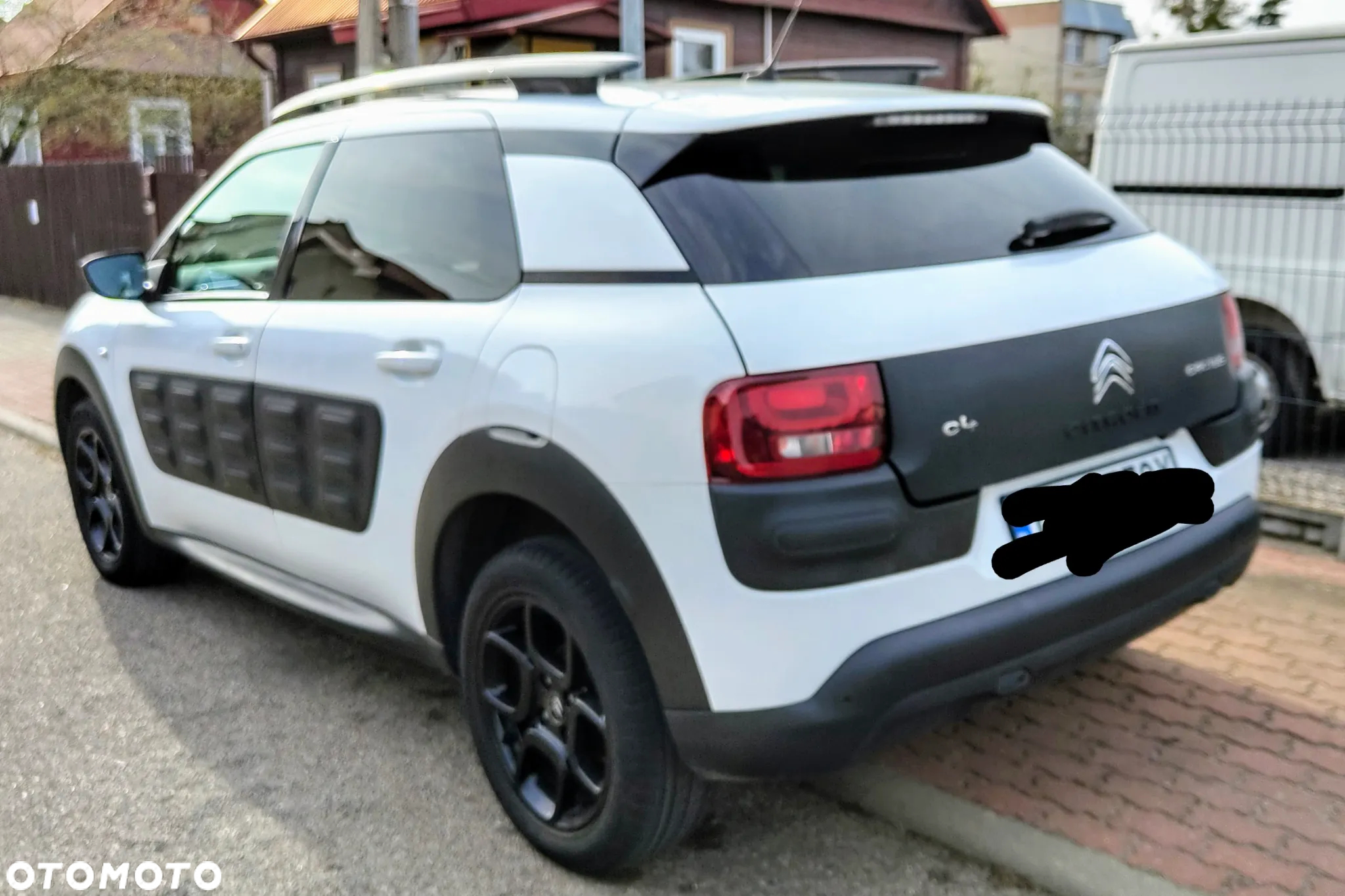 Citroën C4 Cactus 1.2 PureTech Shine Edition S&S ETG - 4