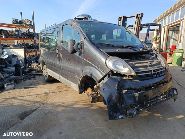 Dezmembrari Opel VIvaro 1.9 dti 6 trepte 9 locuri