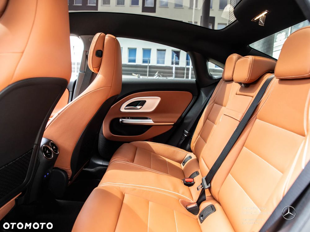 Mercedes-Benz CLA 200 mHEV 8G-DCT - 11