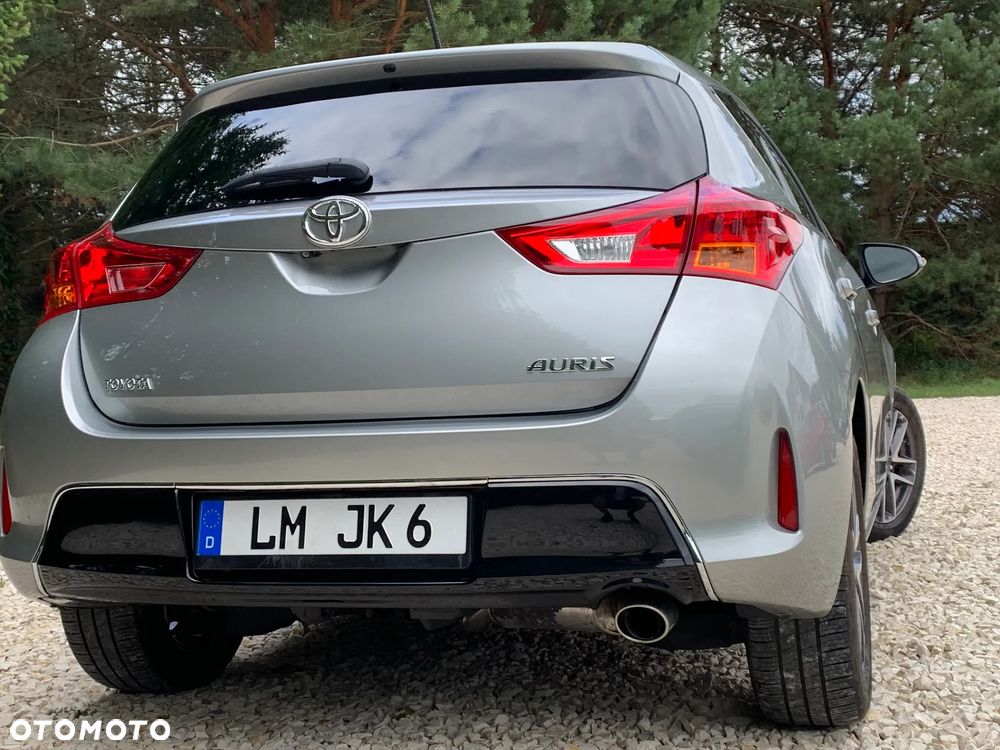 Toyota Auris 1.6 Prestige - 12
