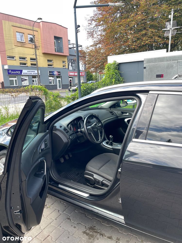 Opel Insignia 1.8 Sport - 10