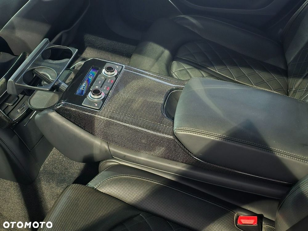 Audi S8 - 17