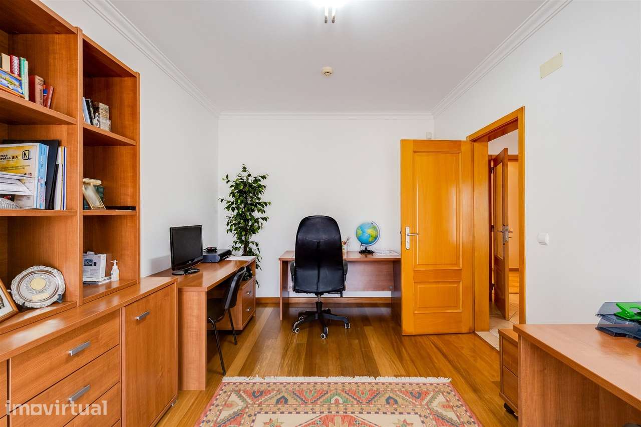 Moradia T5 inserida em lote de 2.800 m² - Pataias - Grande imagem: 5/60