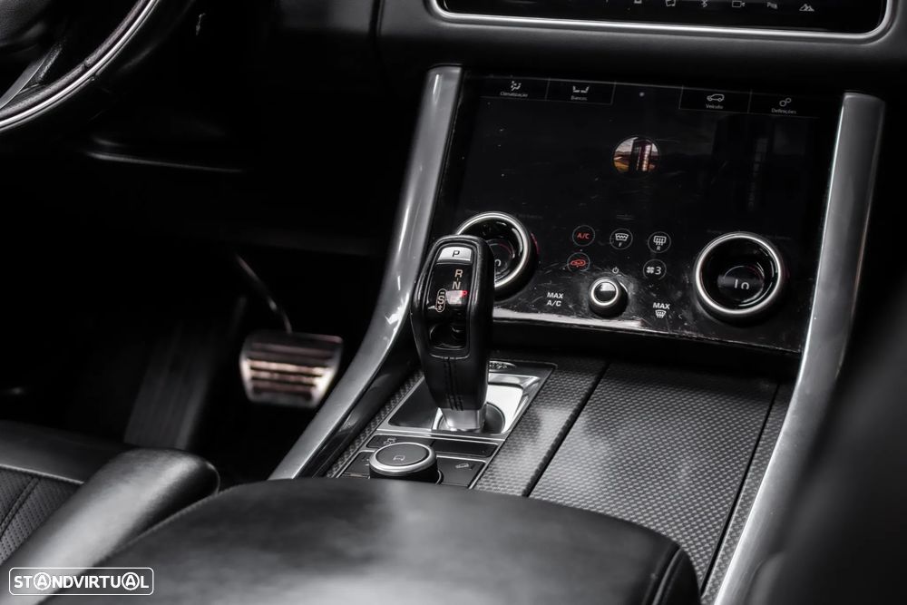 Land Rover Range Rover Sport 3.0 SDV6 HSE Dynamic - 42