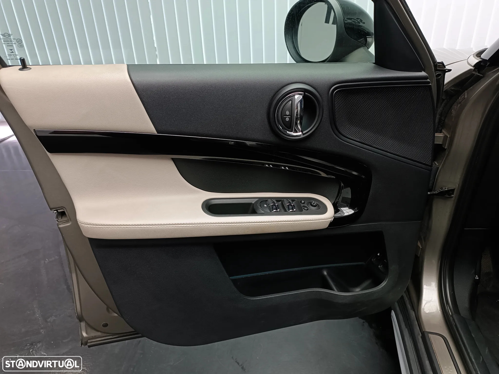 MINI Countryman Cooper SE ALL4 Auto - 6