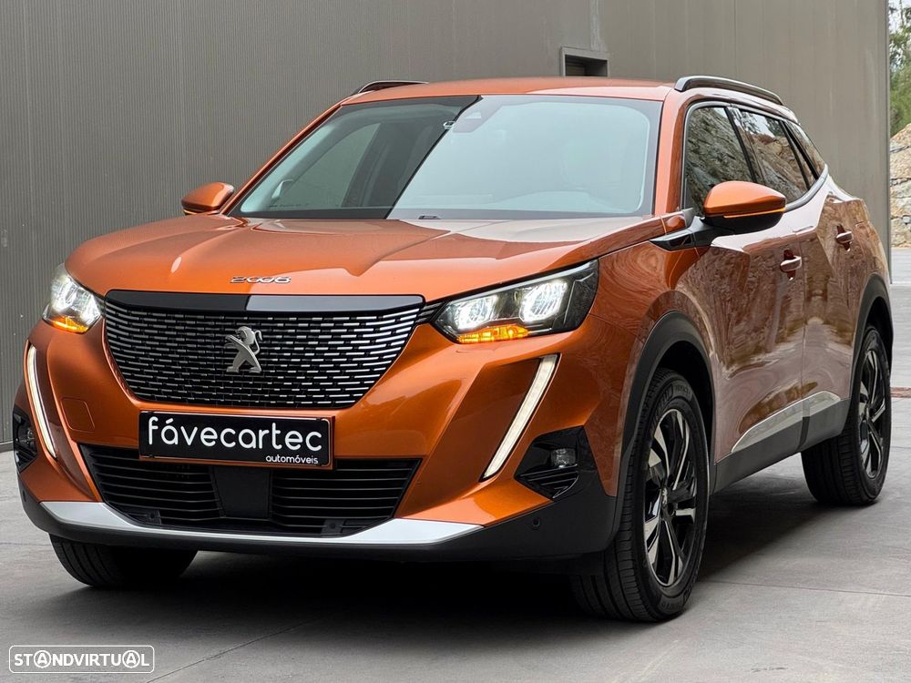 Peugeot 2008 1.2 PureTech Allure - 12