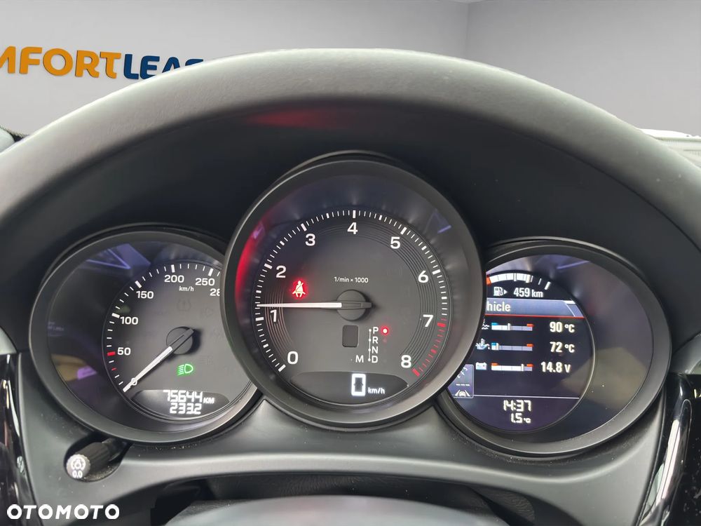 Porsche Macan Standard - 24