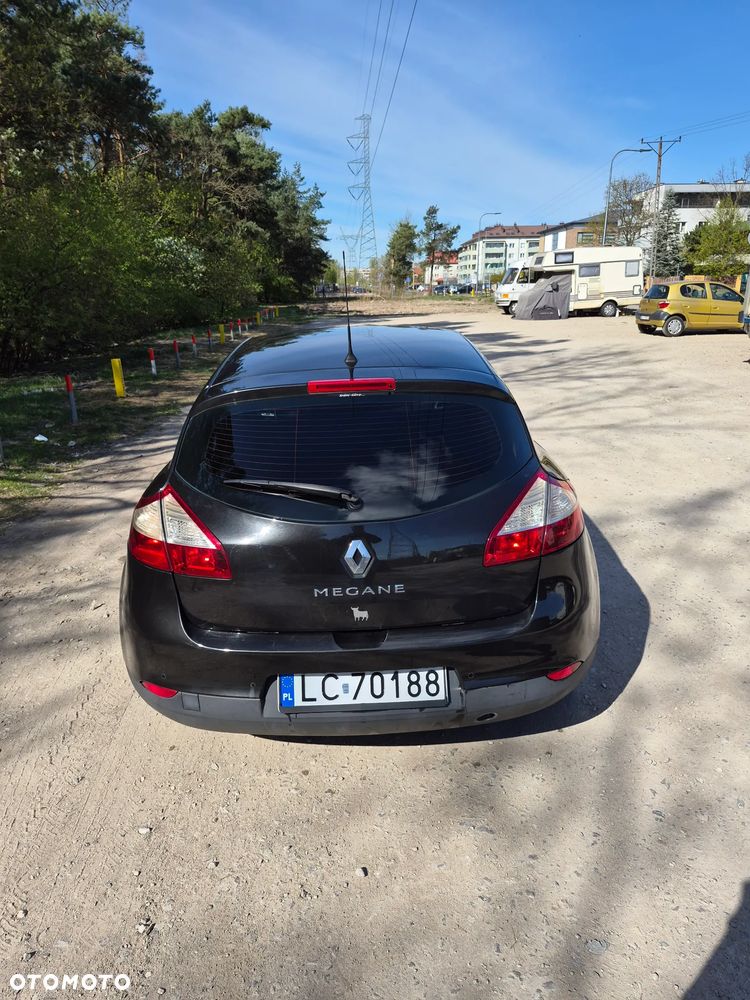 Renault Megane TCe 180 Dynamique - 4