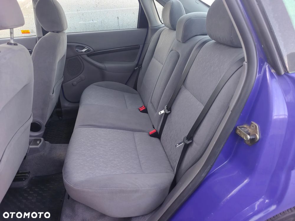 Ford Focus - 12