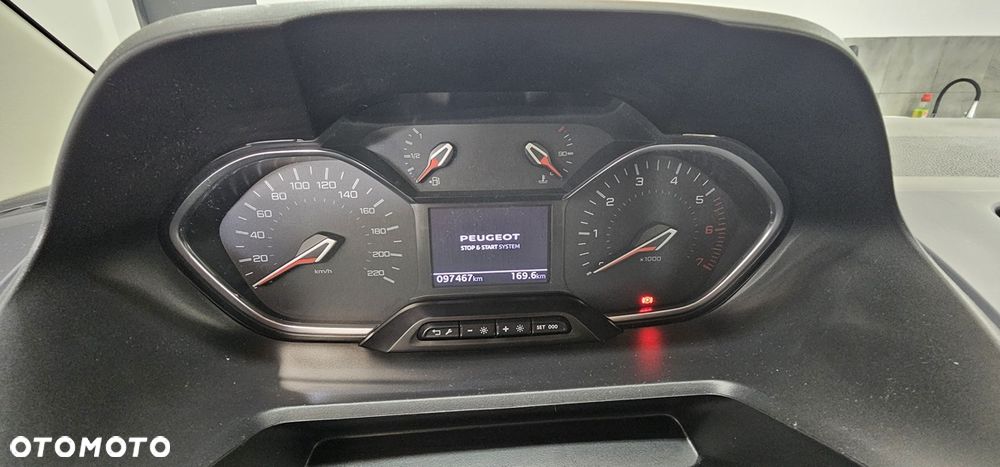 Peugeot Rifter 1.5 BlueHDI Allure Pack S&S - 10