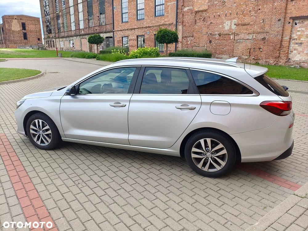 Hyundai i30 1.6 D Comfort - 9