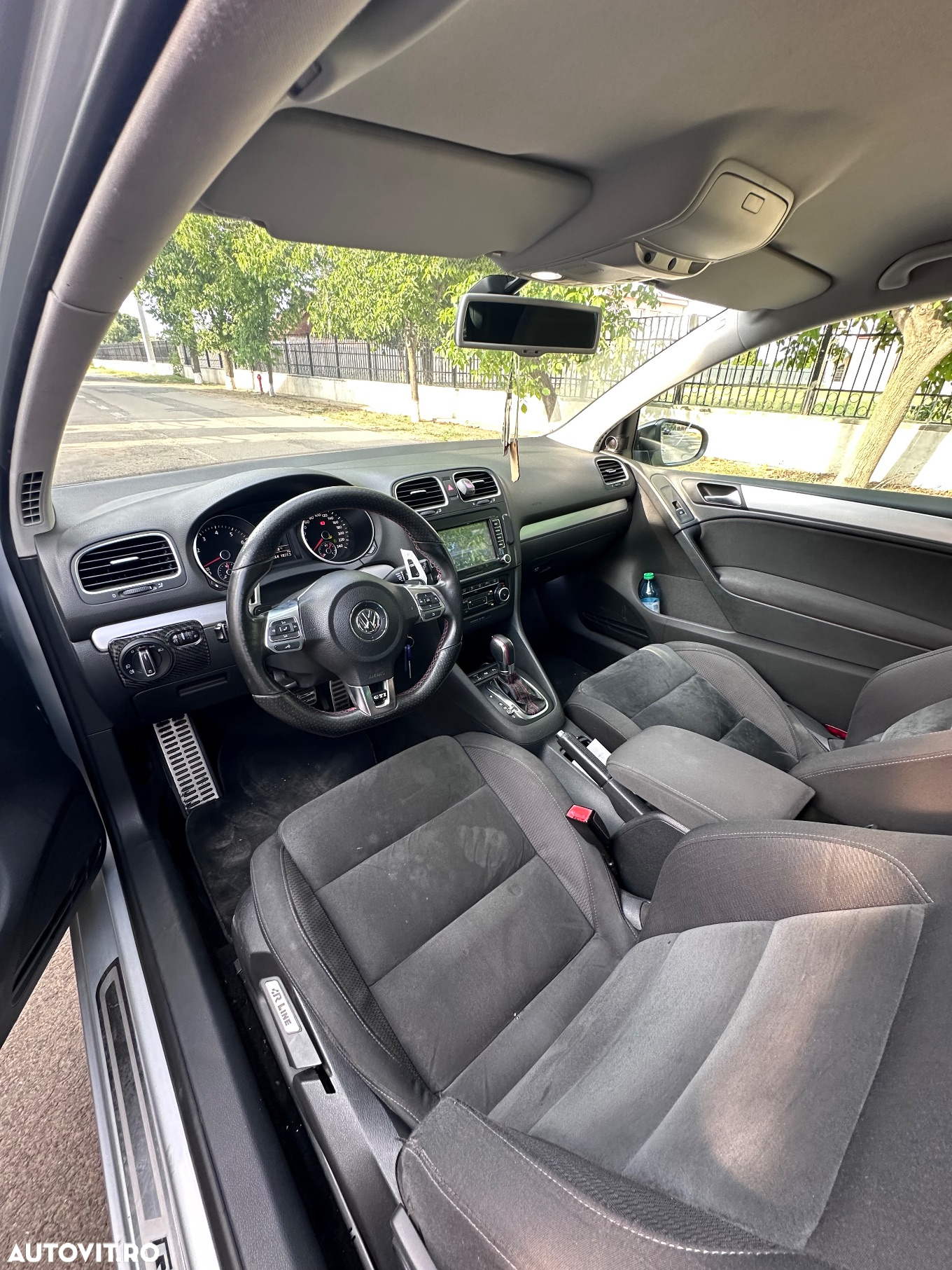Volkswagen Golf 1.4 TSI Comfortline DSG - 8