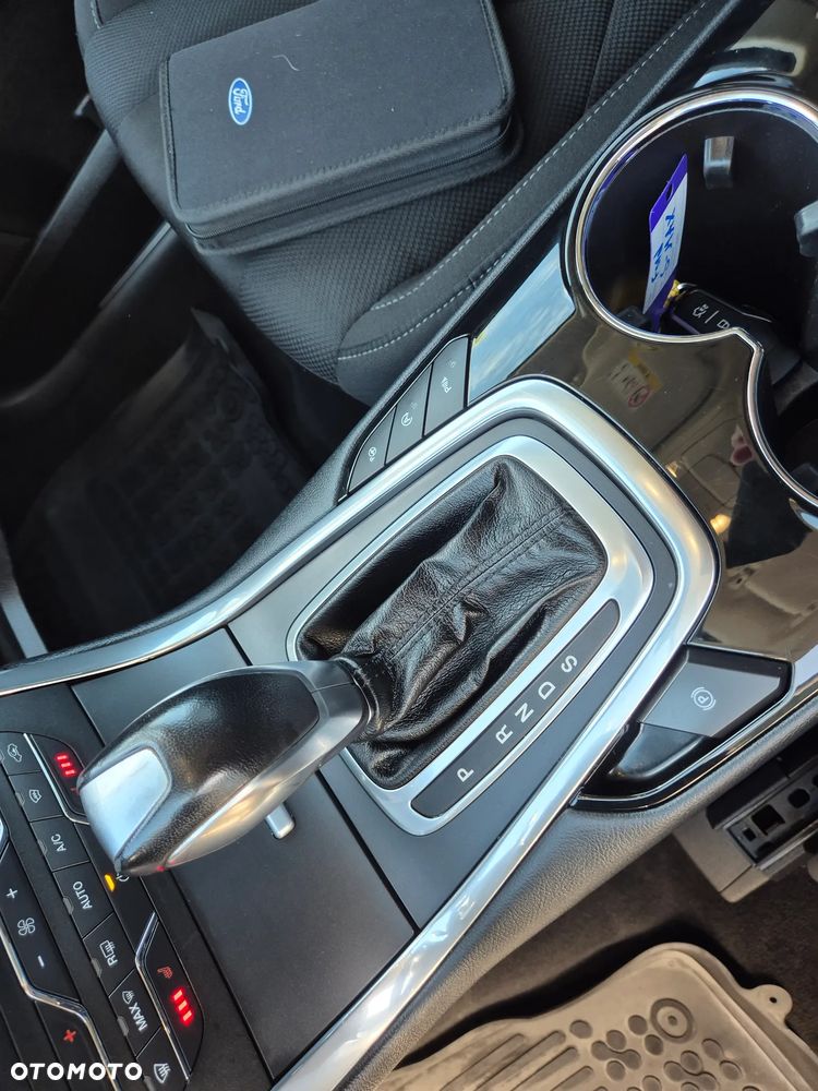 Ford S-Max 2.0 EcoBlue Titanium - 38