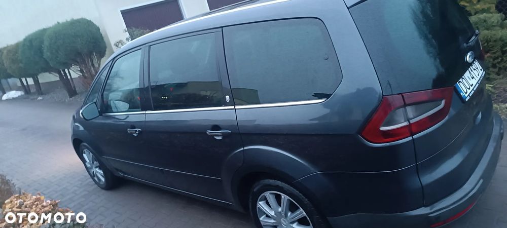 Ford Galaxy - 11